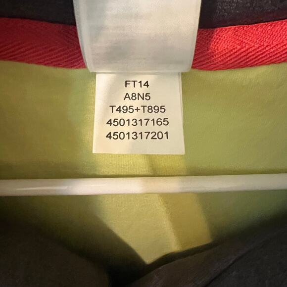 The North Face Vest Danella Insulated Asymmetrical PufferVest Size XS Hiking EUC - Picture 5 of 10